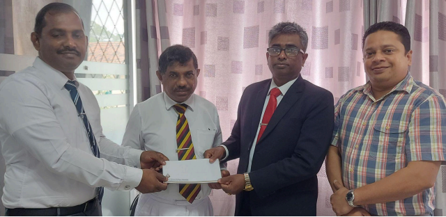 Old Boys’ Association donated LKR 100,000 to the U19 Cricket Tournament